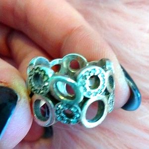 John Hardy, sterling silver size 7 w/ different sized holes design. 👍